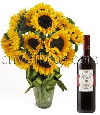 20 Girasoles en Jarrón con Botella de Vino Tinto