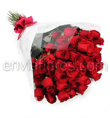 75 Rosas Rojas en Celofán