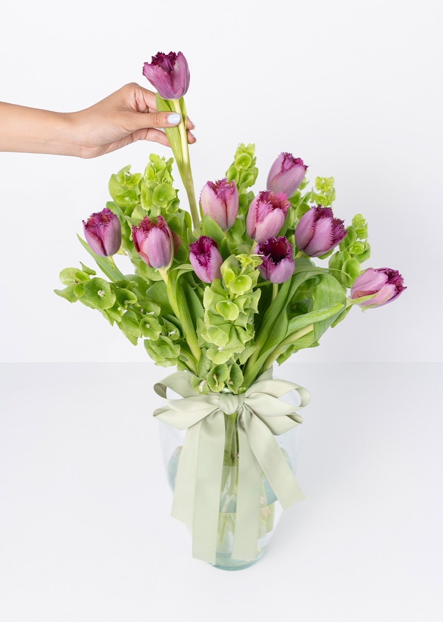 Imagen para 10 Tulipanes Morados en Jarrón - 2