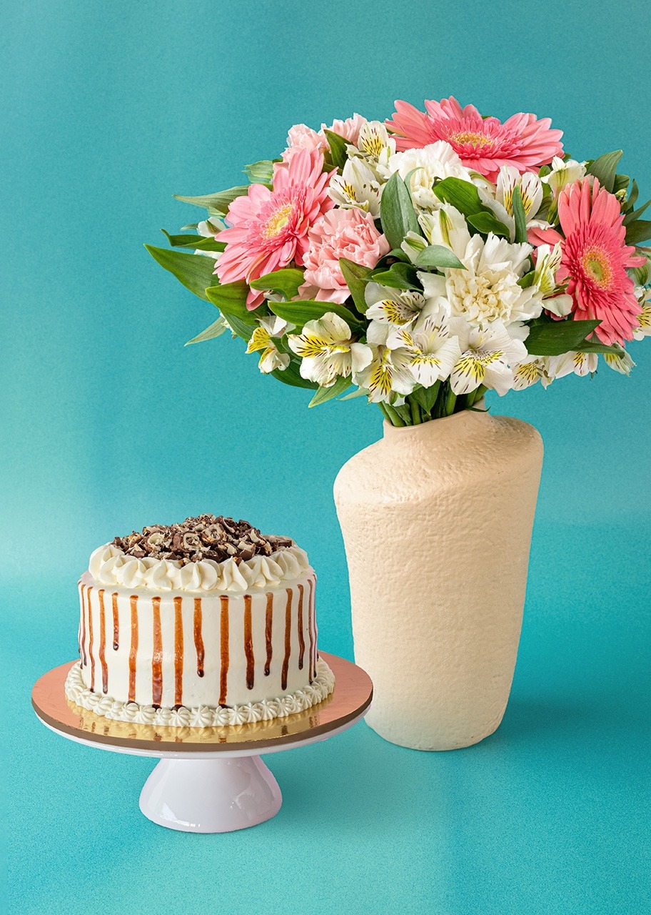 Imagen para Gerberas con claveles y Pastel de Nutella de Magnolias - 1