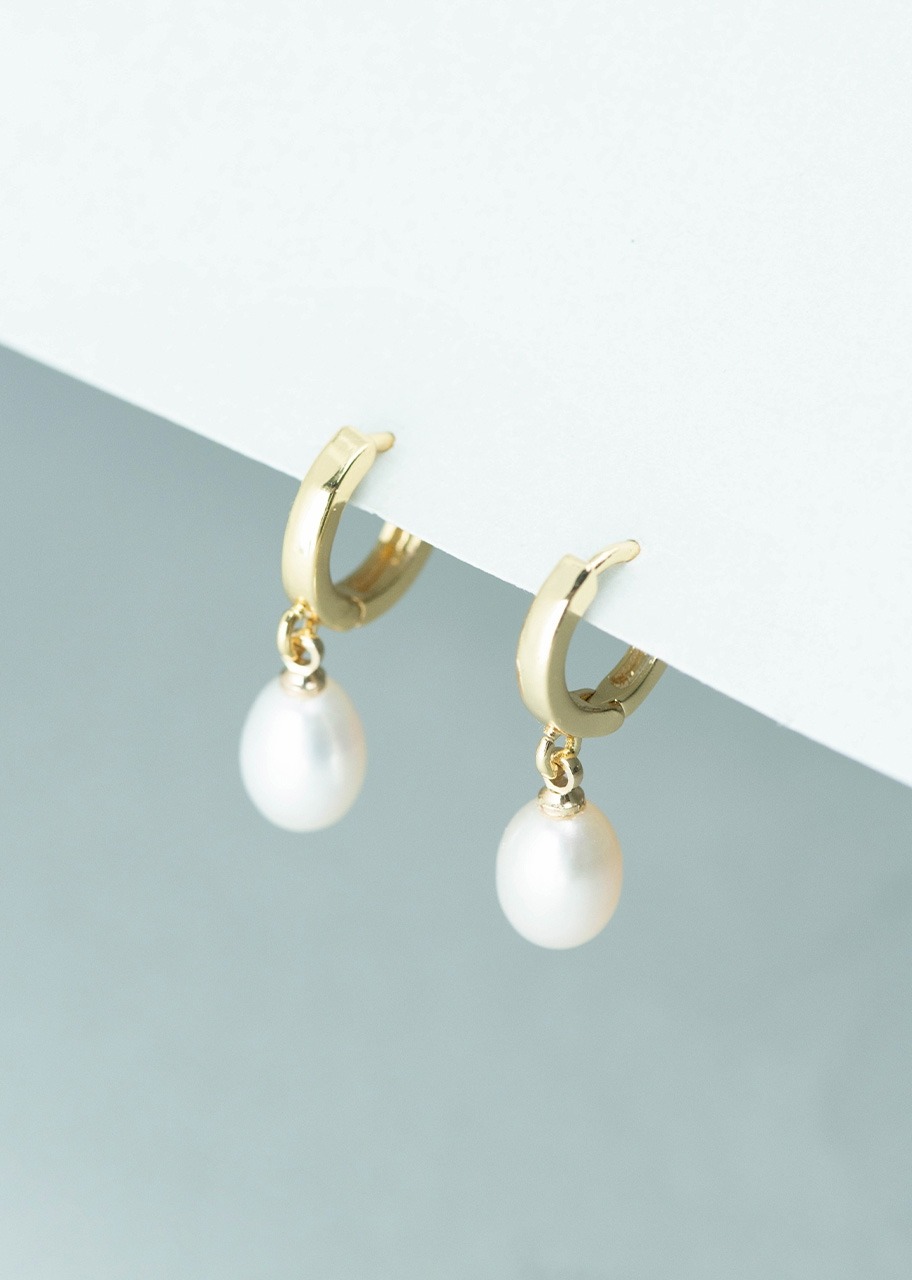 Pendientes Colgantes Flor Con Perla Dorada - Aretes Largos Para Mujer, Bodas Y Eventos