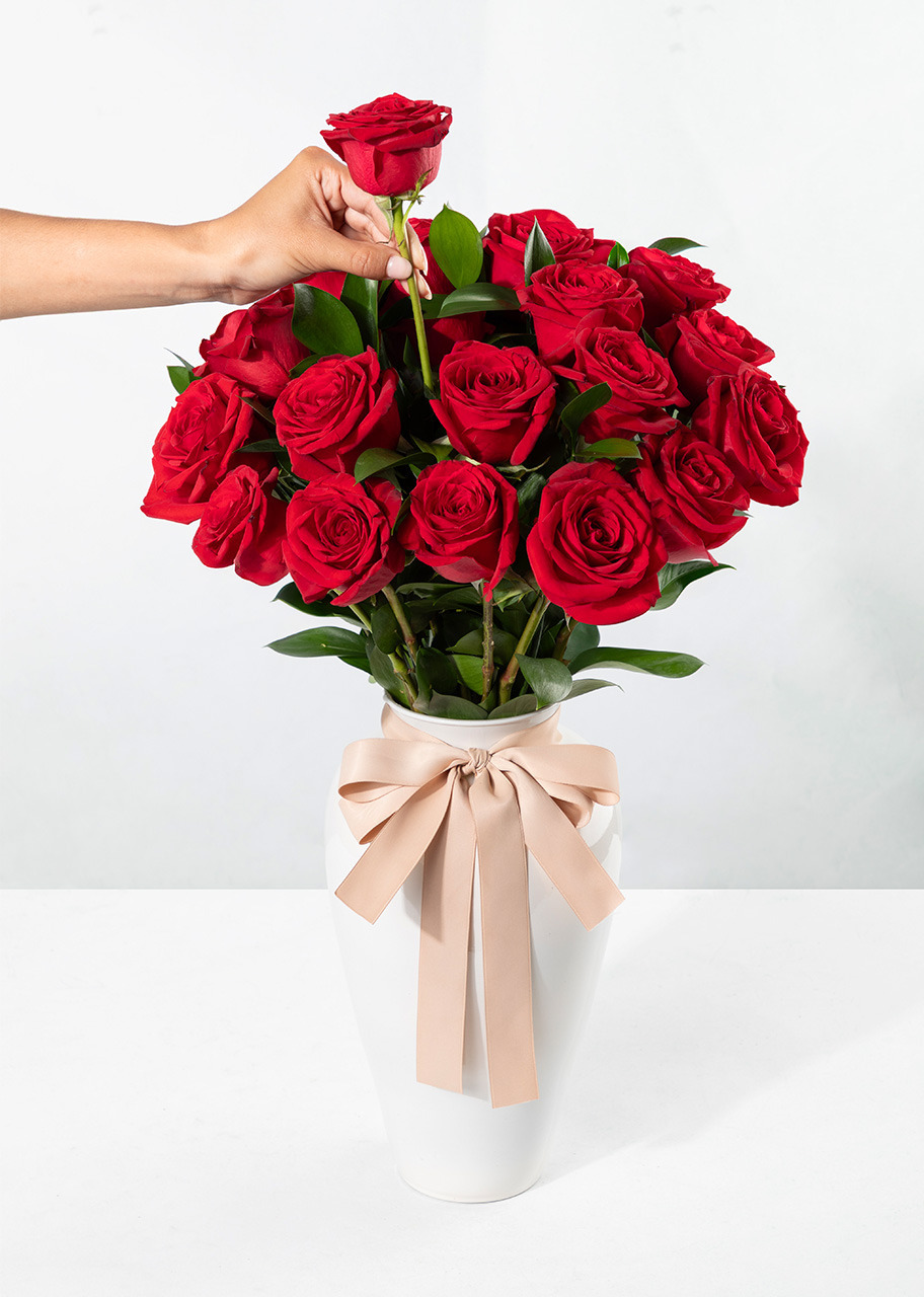 Imagen para 18 Rosas Rojas en Jarrón - 2