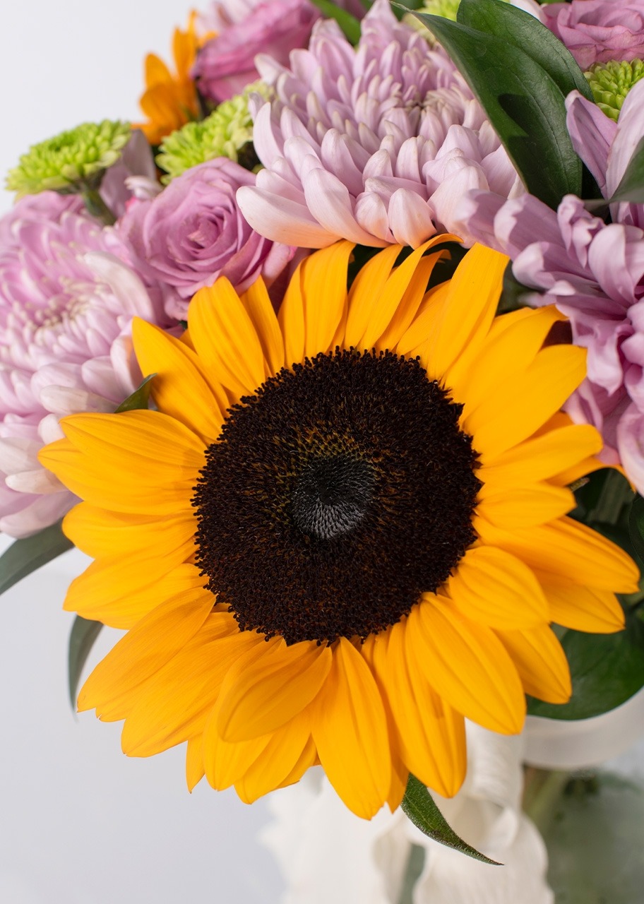 Imagen para Arreglo de Girasoles y Rosas Lila - 5