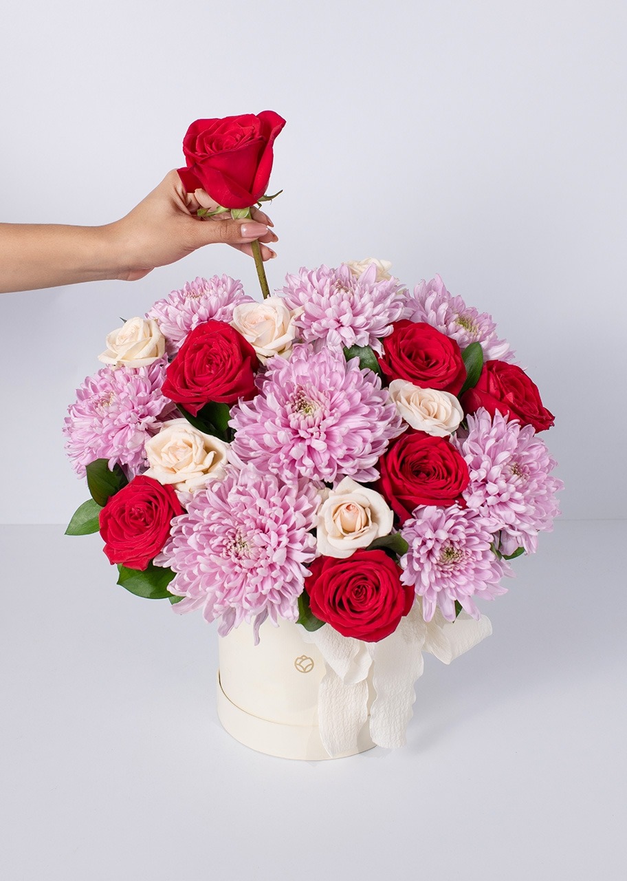 Imagen para Arreglo de Rosas Rojas y Roxanas - 2