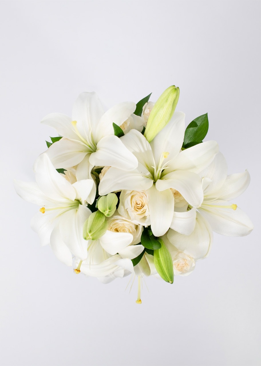 Imagen para Ramo de Rosas Blancas y Lilys - 3
