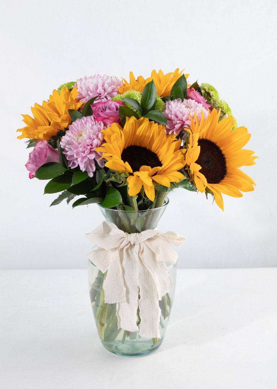 Imagen para Arreglo de Girasoles y Rosas Lila - 1