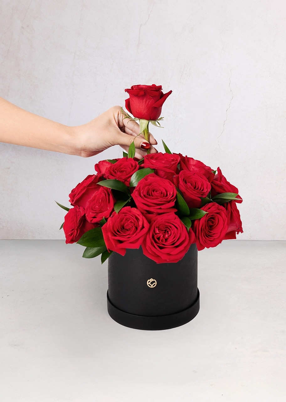 Imagen para 24 Rosas Rojas en Caja Negra - 2