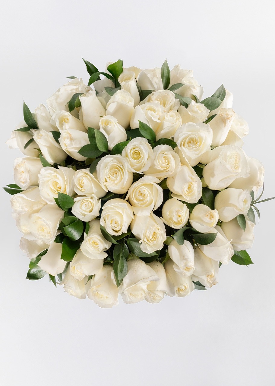 Imagen para 50 Rosas Blancas en jarrón - 3