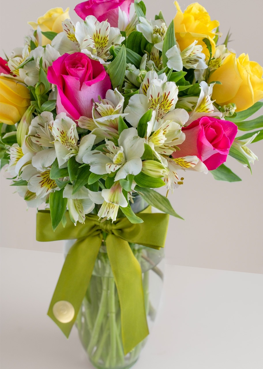 Imagen para 8 Rosas de Colores y Alstroemerias - 2