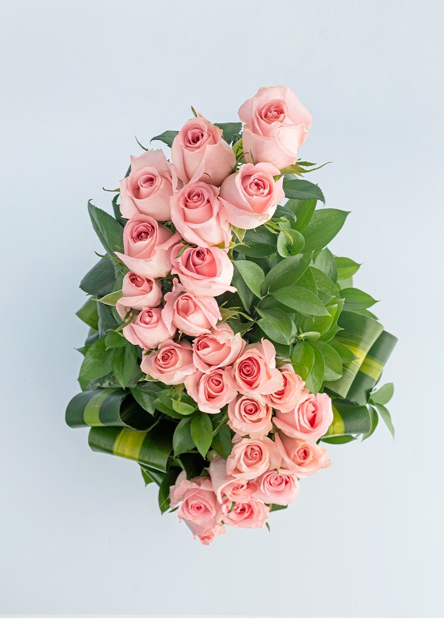 Amor Infinito Con 24 Rosas Rosas En Caja