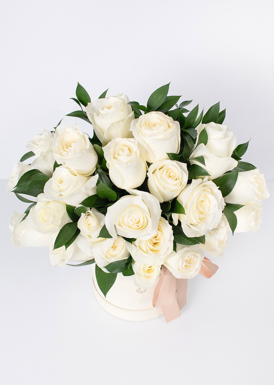 Imagen para Arreglo de 24 Rosas Blancas - 3