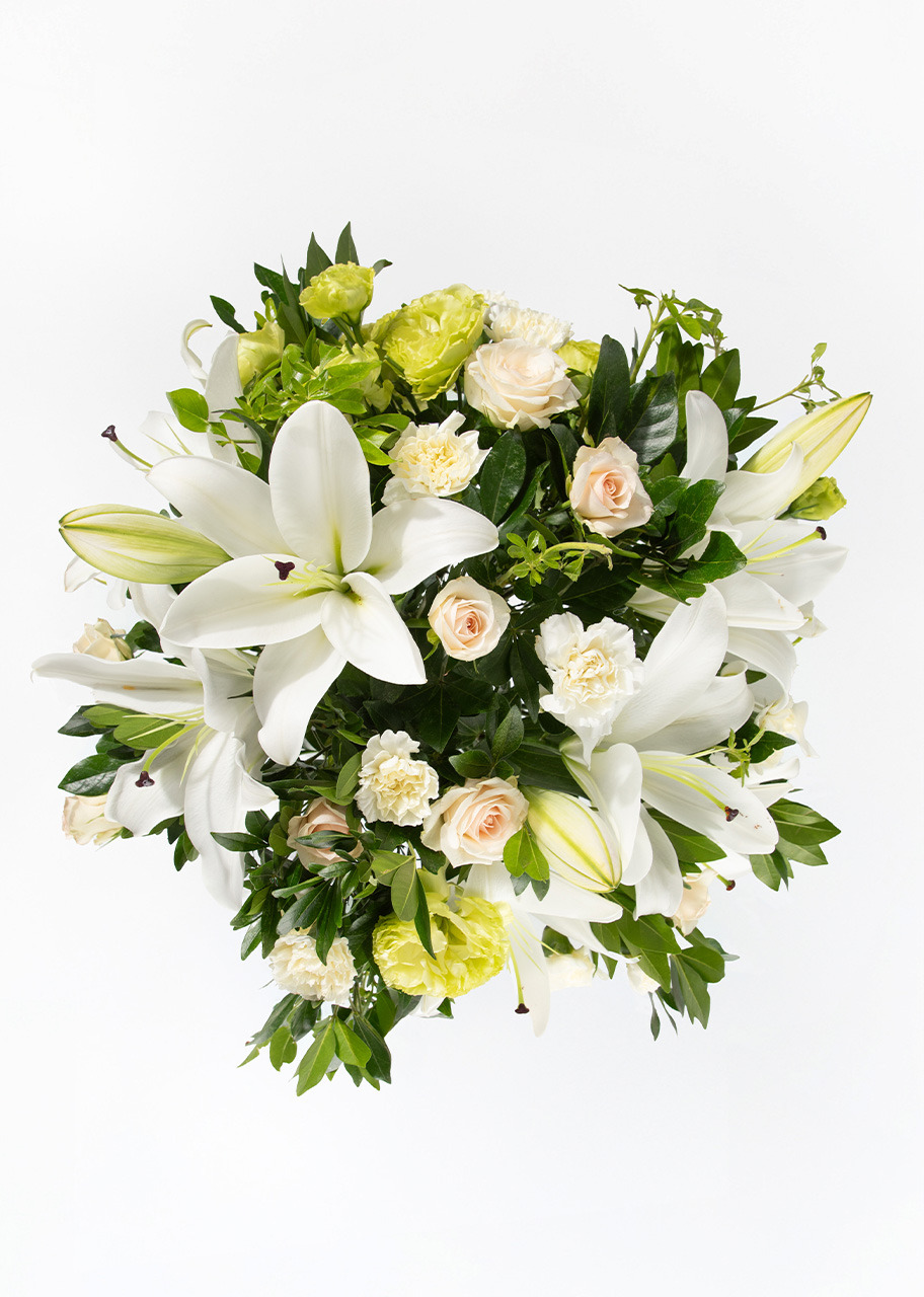 Imagen para Arreglo de Casablancas y Claveles con Mini Foto - 2