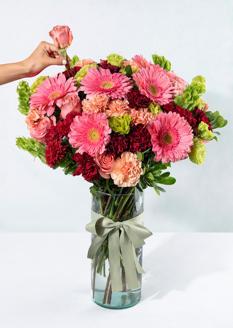 Imagen para Arreglo de Gerberas Rosa y Claveles - 2