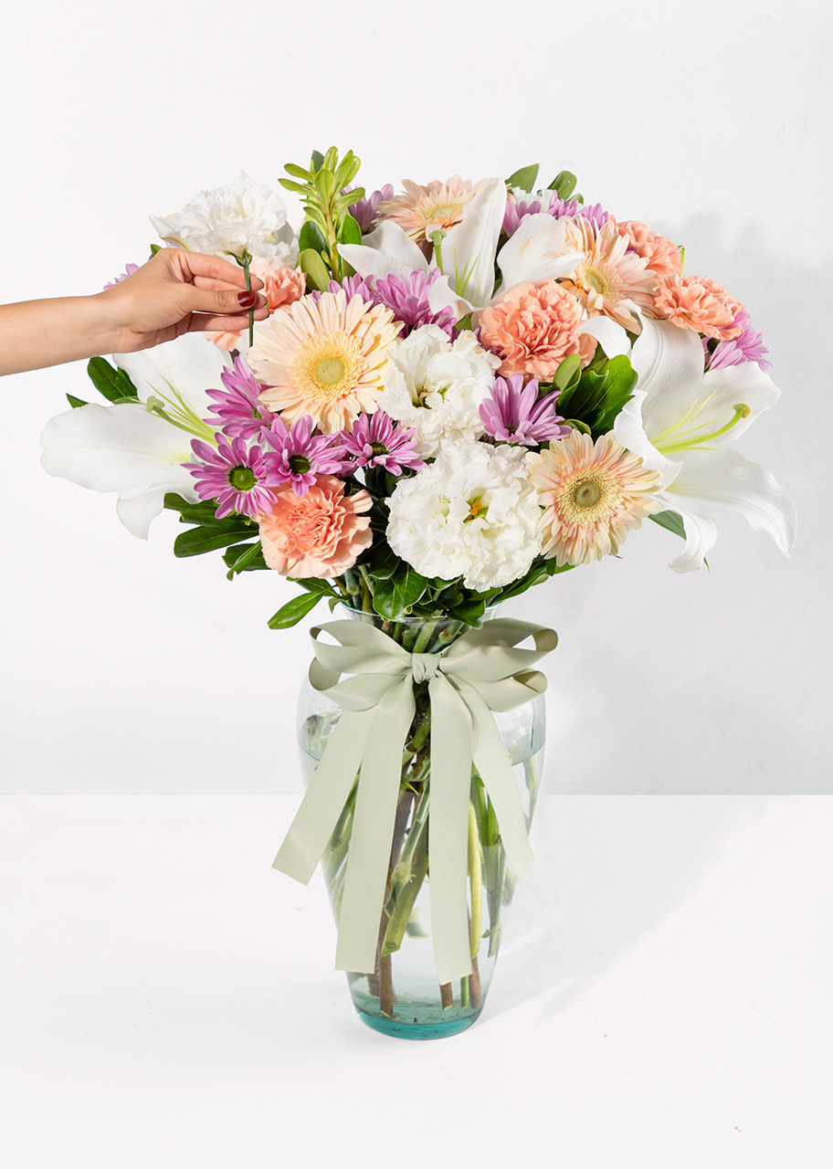 Imagen para Arreglo de Gerberas y Margaritas Lila - 2