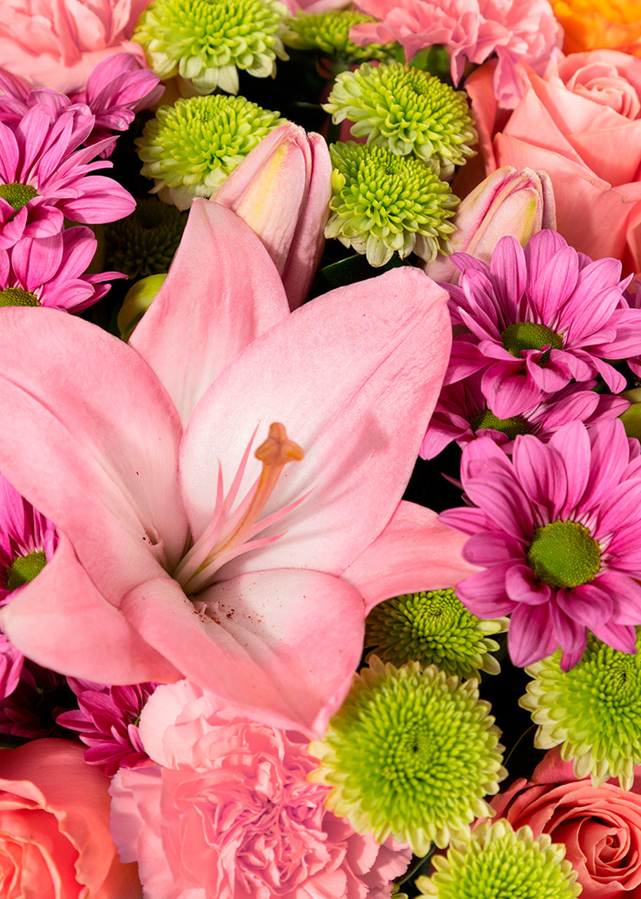 Imagen para Arreglo de Lilys Rosas y Margaritas con Mini Foto - 4