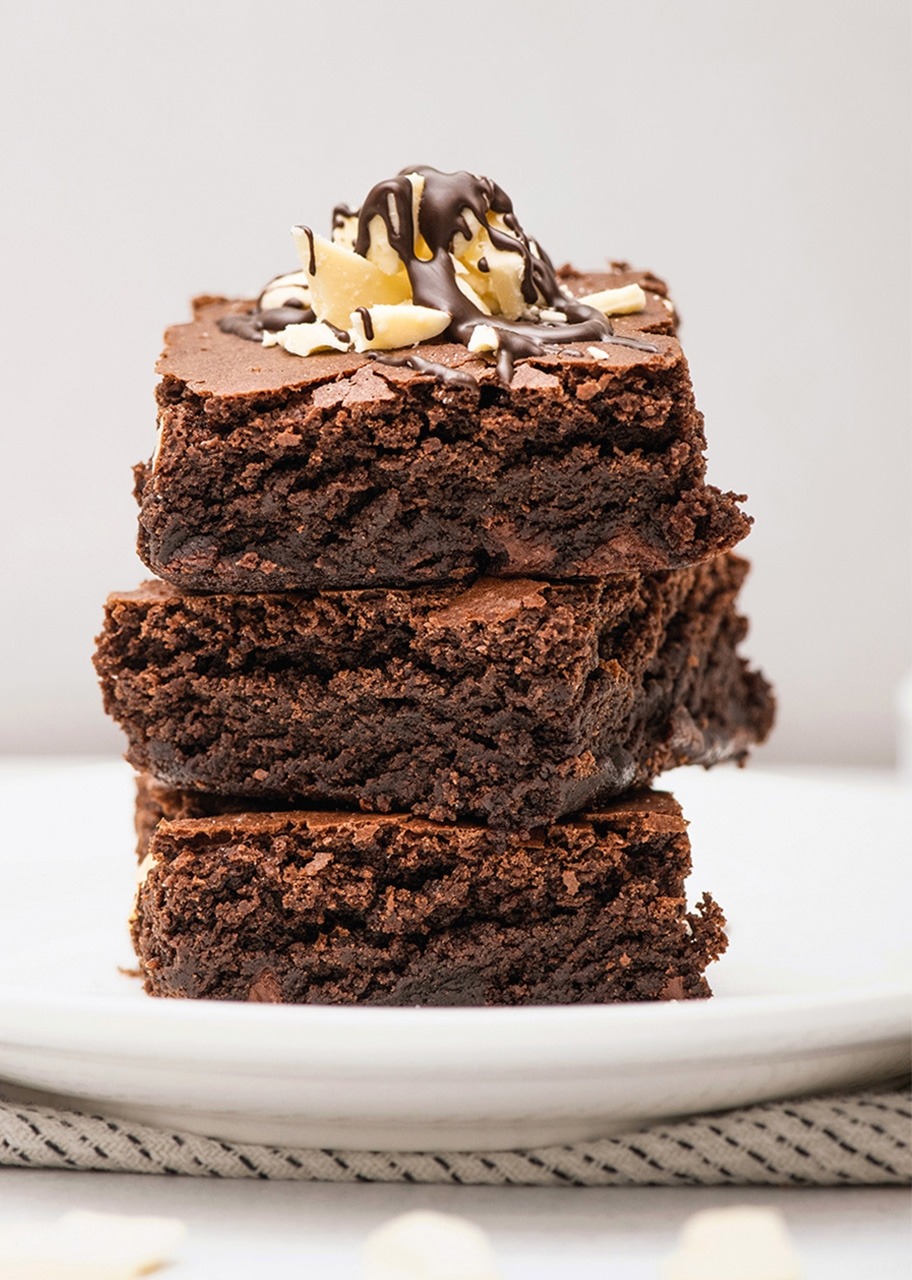 Imagen para Arreglo de Rosas Combinadas con Brownies - 2