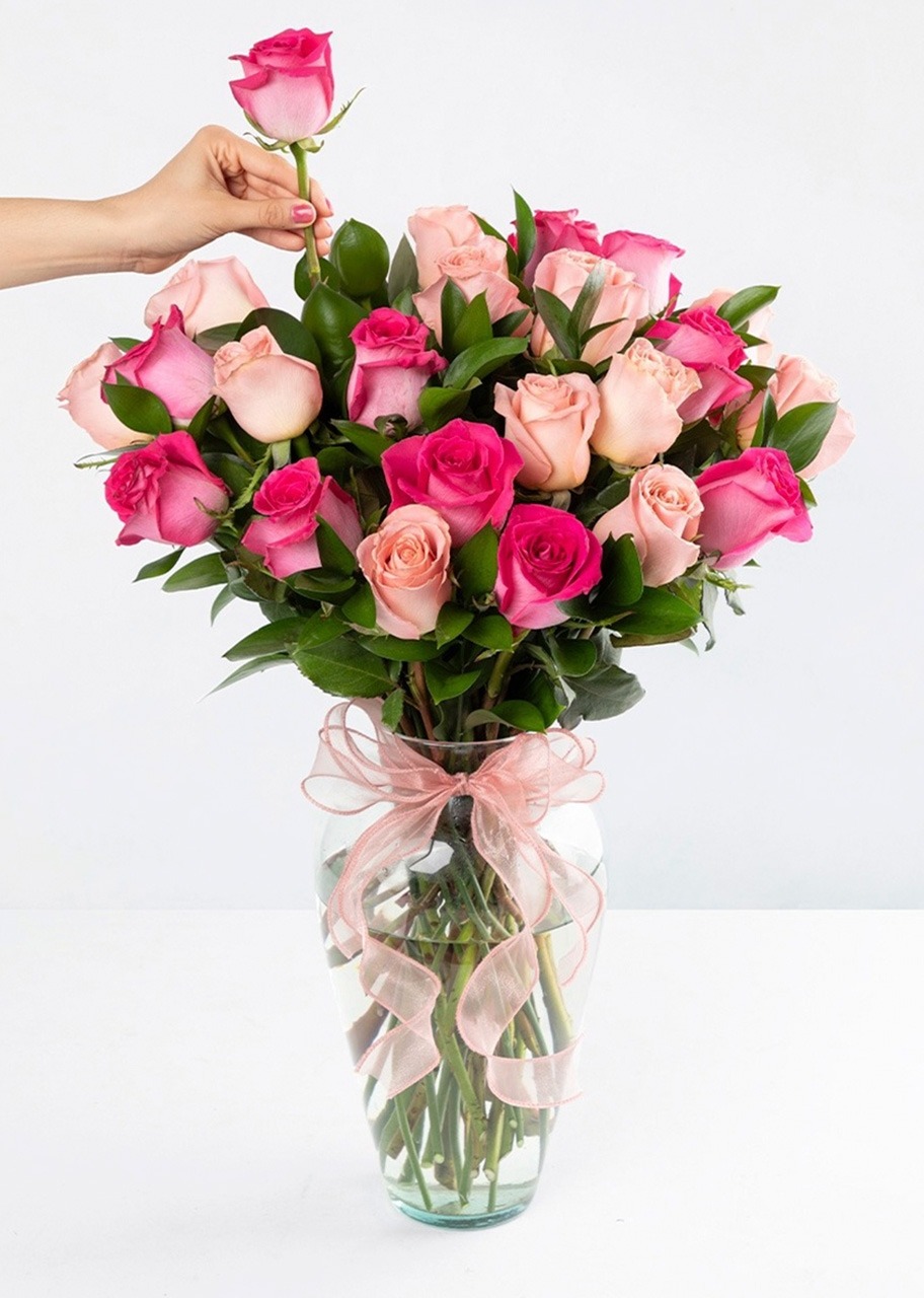 Imagen para Arreglo de Rosas Combinadas con Brownies - 3