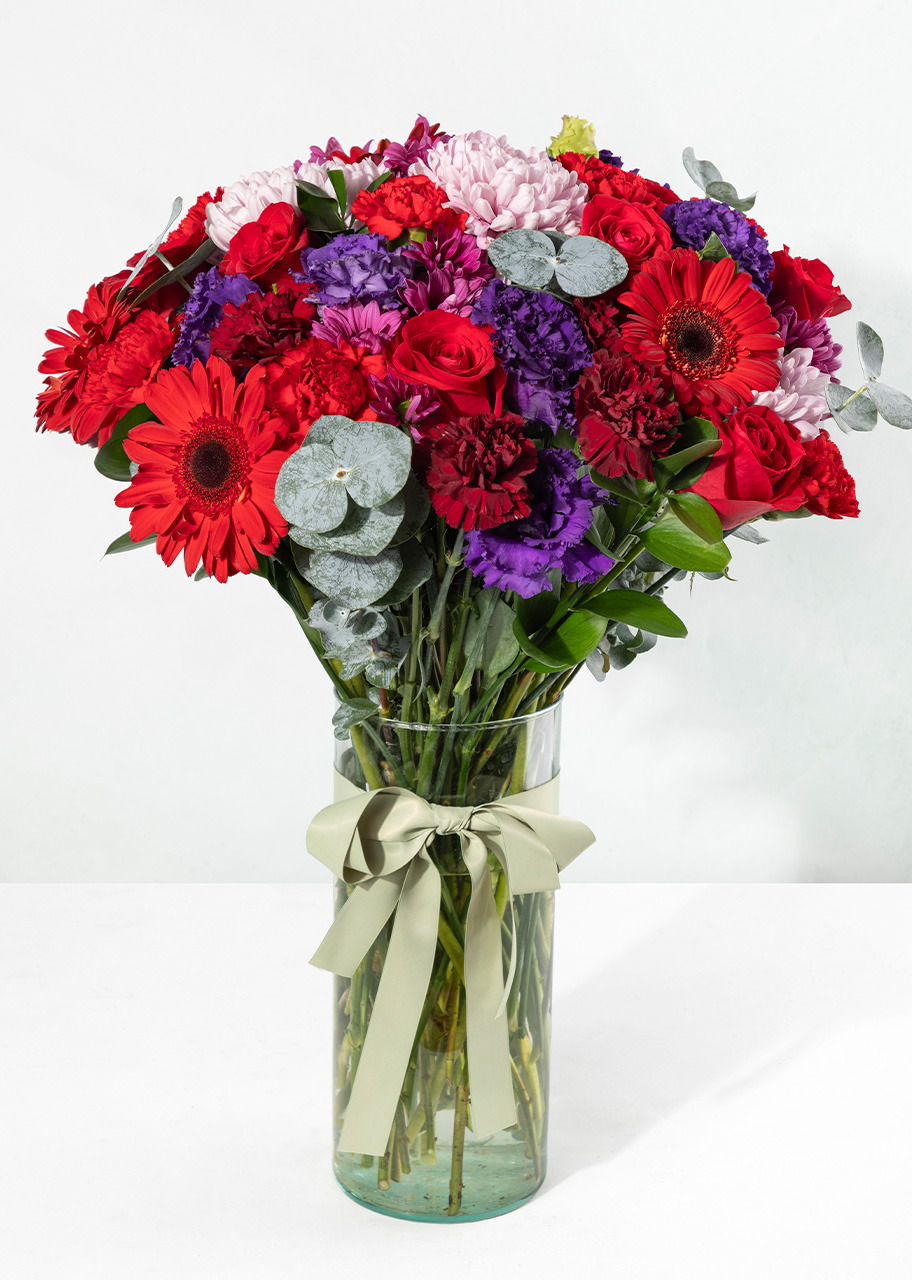 Imagen para Arreglo de Rosas Rojas y Gerberas - 1