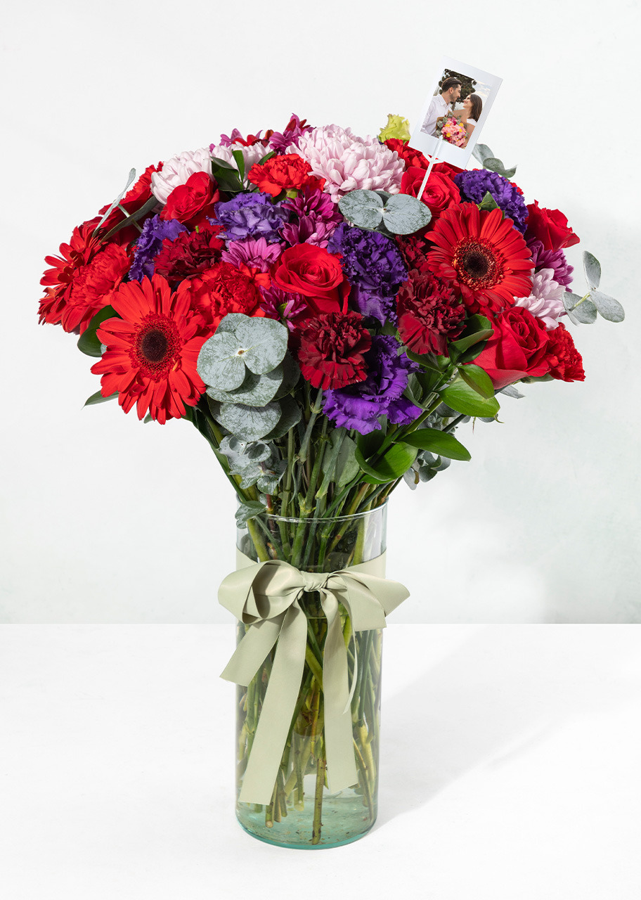 Imagen para Arreglo de Rosas y Gerberas con Mini Foto - 1