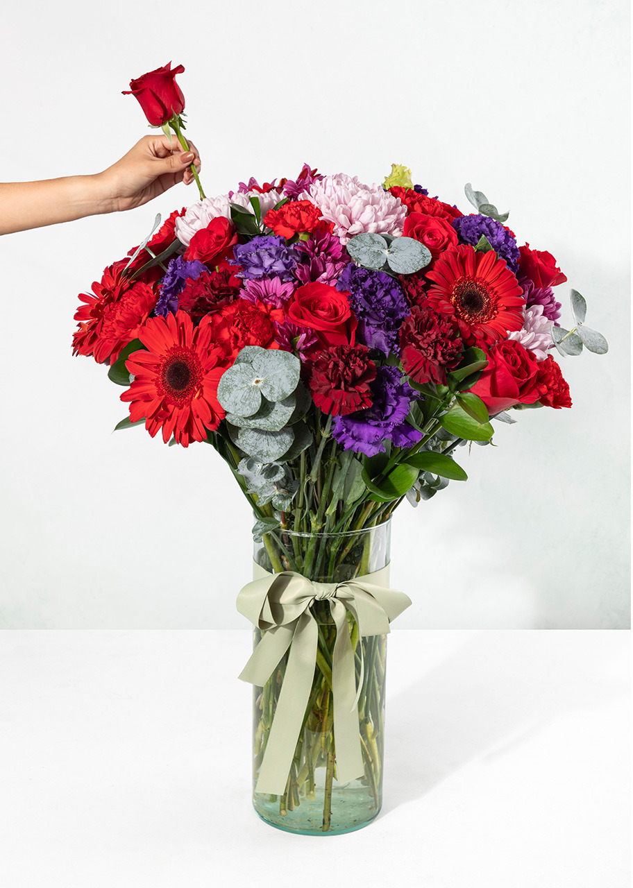 Imagen para Arreglo de Rosas y Gerberas con Mini Foto - 3