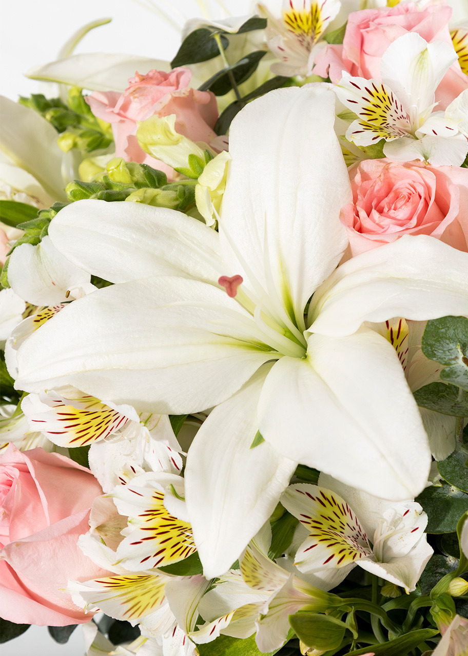 Imagen para Arreglo de Rosas y Lilys - 4