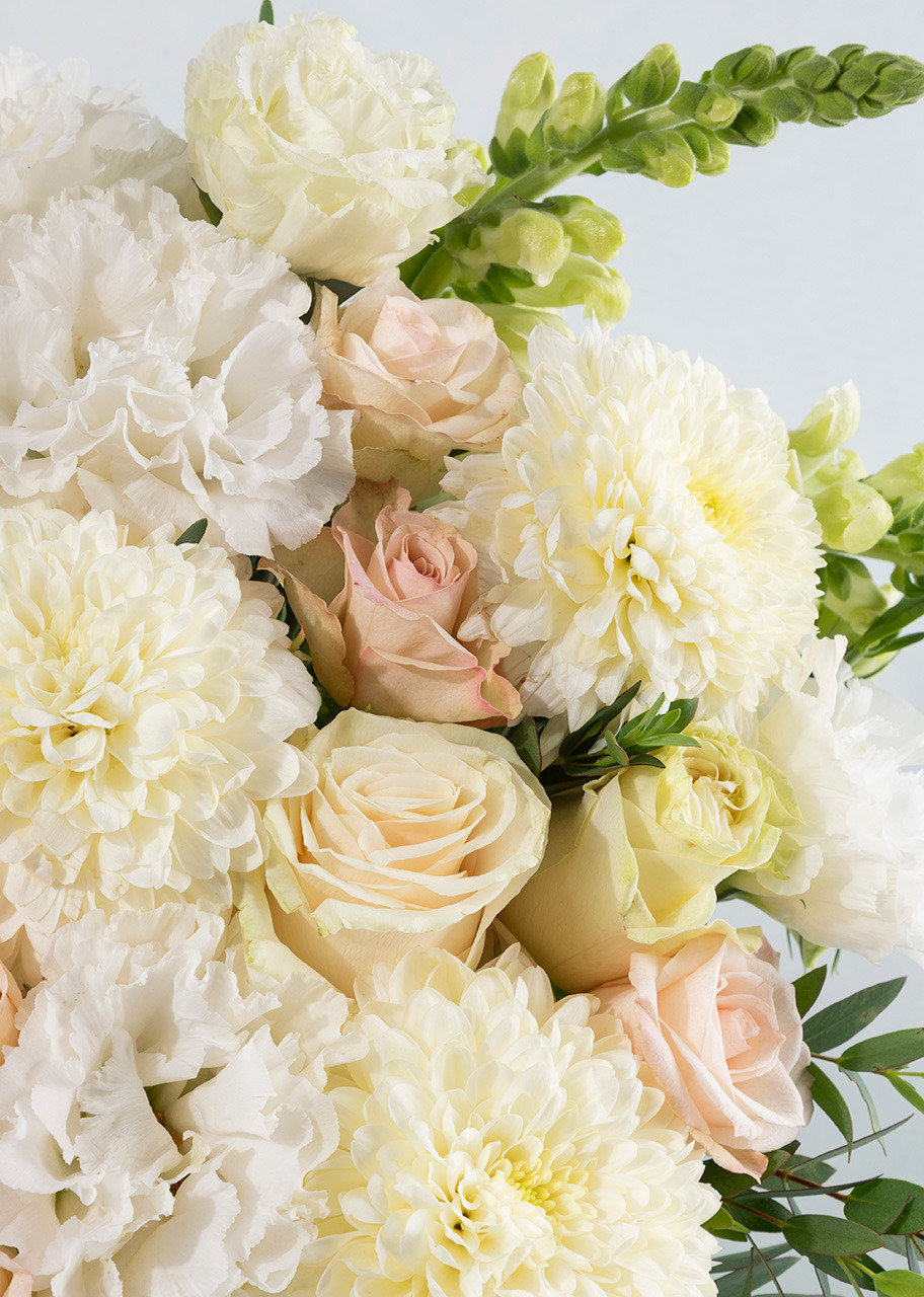 Imagen para Arreglo de Rosas y Lisianthus Blancos - 3