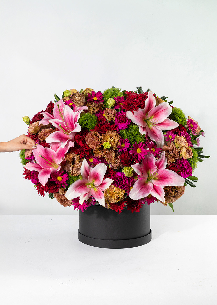 Imagen para Arreglo de Stargazers y Margaritas con Mini Foto - 3