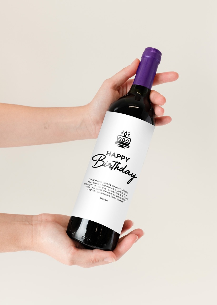 Imagen para Birthday Cake Chocolate Individual con Vino Concha y Toro Personalizado - 3