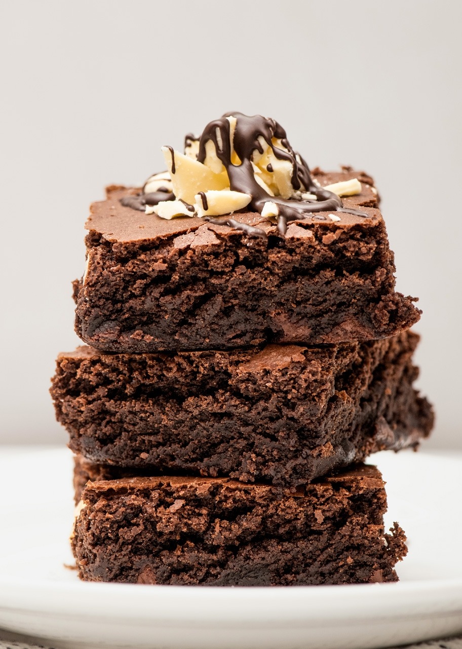 Imagen para Brownies con Ramo Rosas Rojas - 2