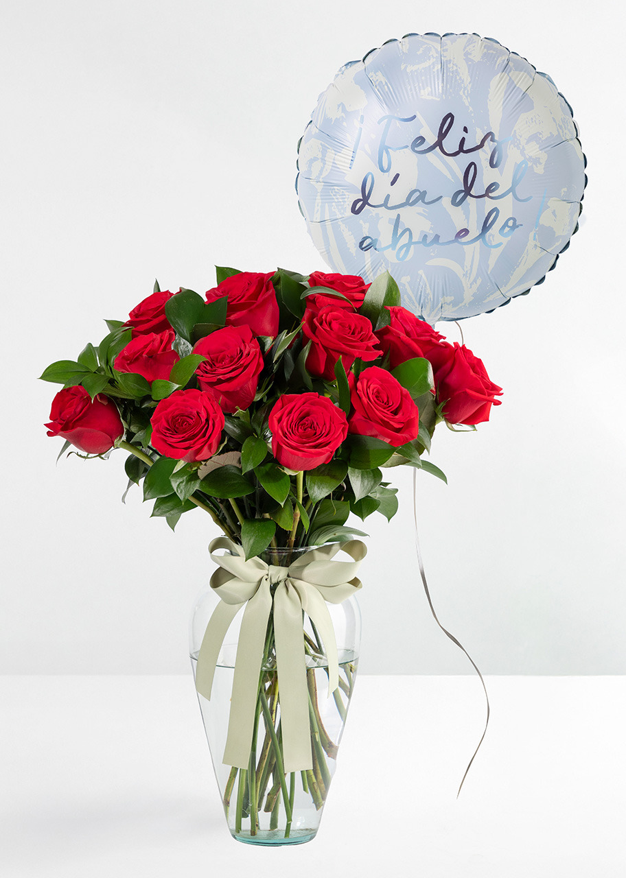 Imagen para Clásico Amor con 12 Rosas Rojas y Globo de Abuelos - 1