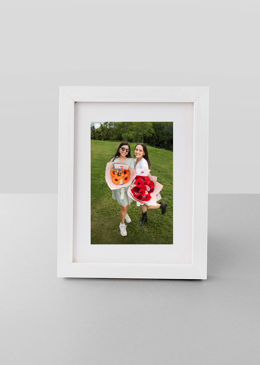 Imagen para Foto Personalizada en Marco Blanco - 1