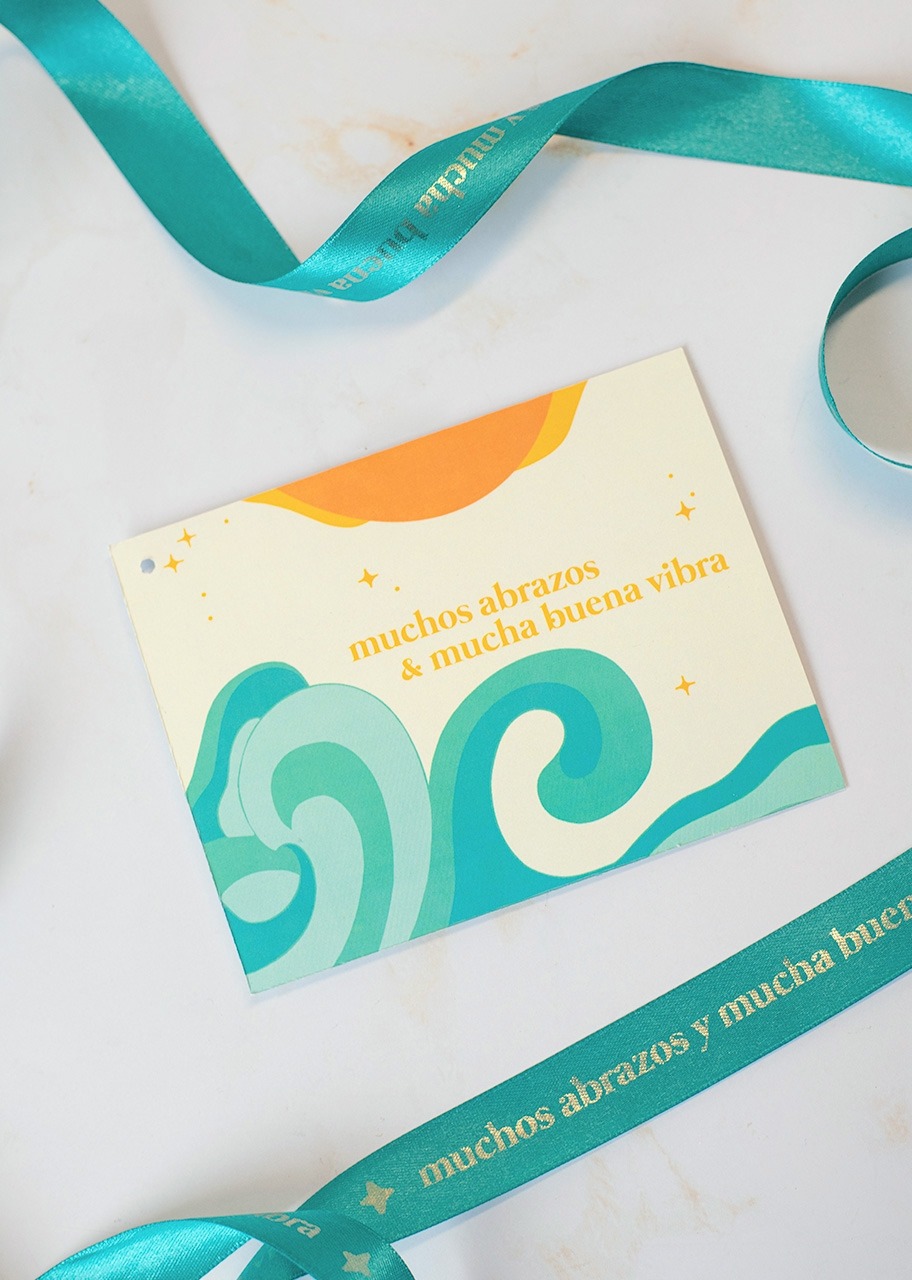 Imagen para Globo  Esfera Motivacional "Muchos Abrazos & Mucha Buena Vibra" - 3