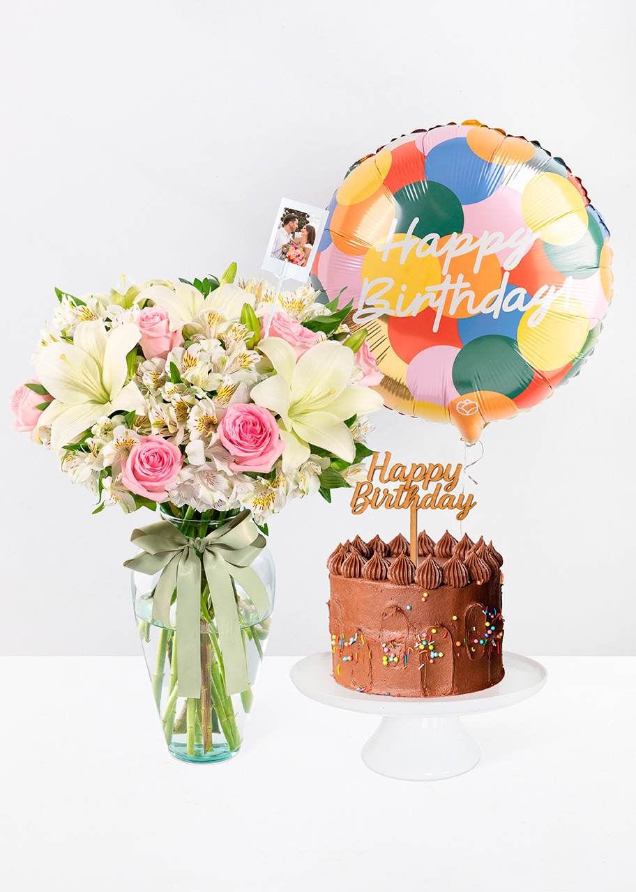 Imagen para Kit Cumpleaños Lily y Rosas con Pastel Chocolate Florence - 1