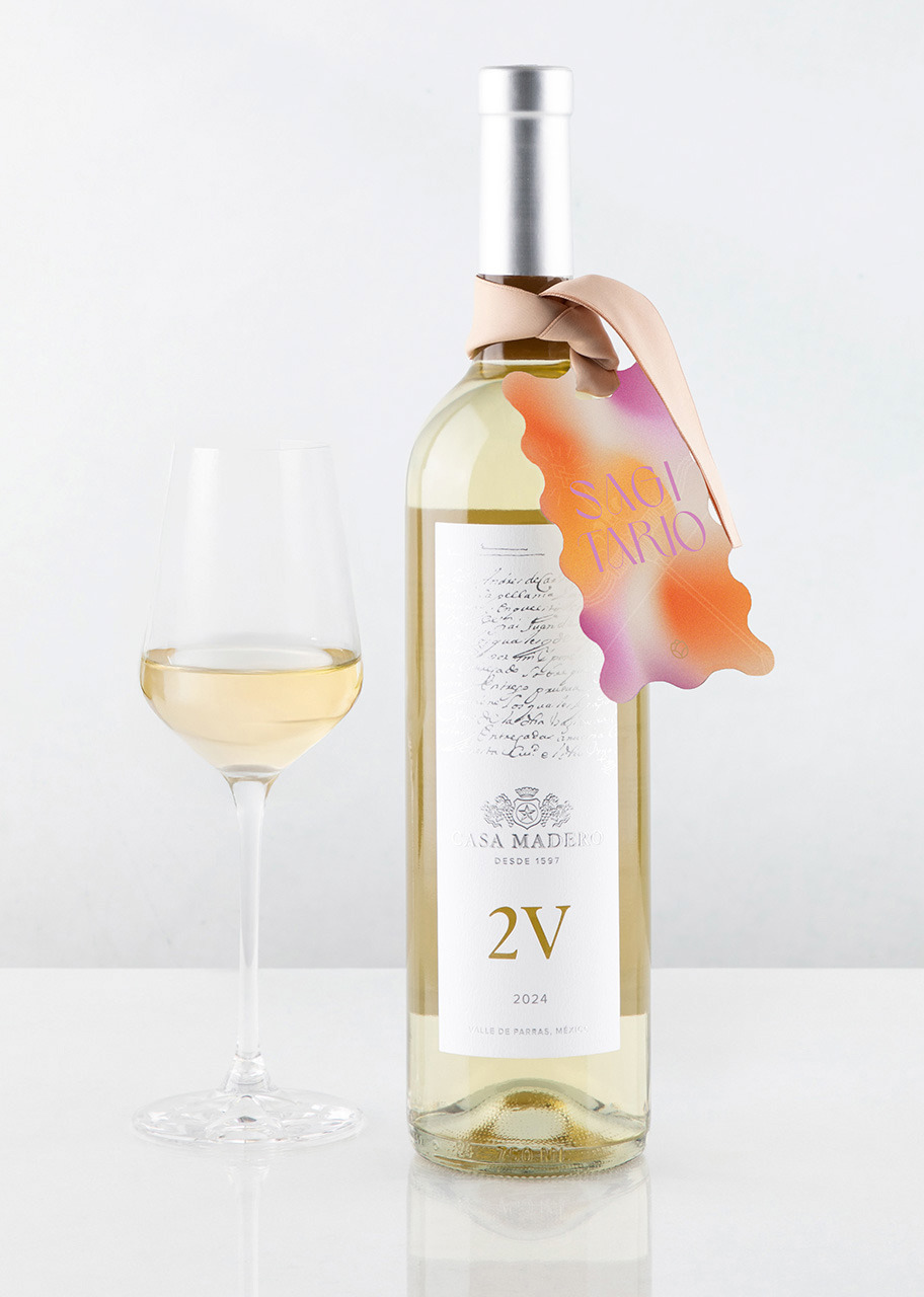 Imagen para Pastel Florence y Vino Blanco con Distintivo Sagitario - 2