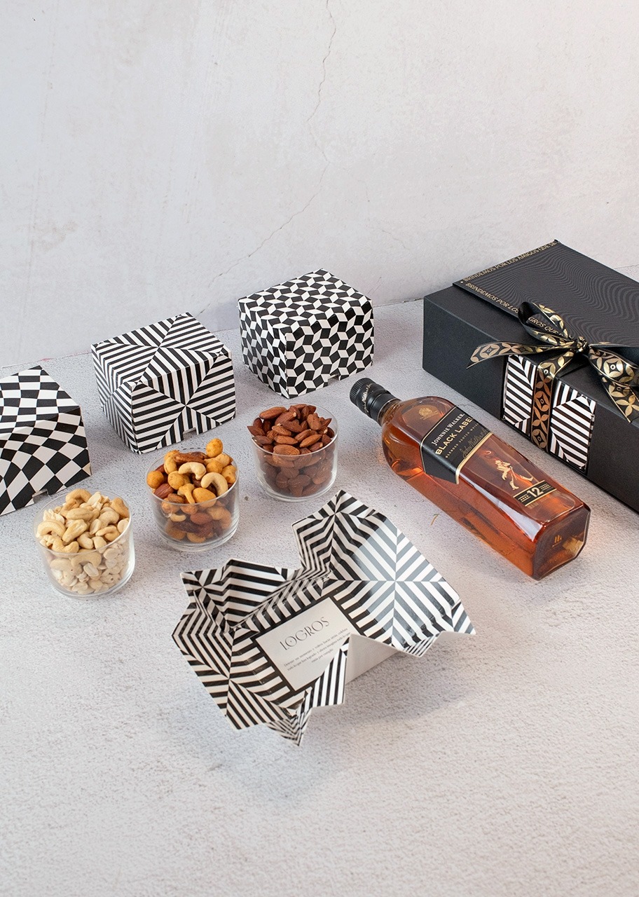 Imagen para Personaliza Regalo con Whisky y Botanas - 3