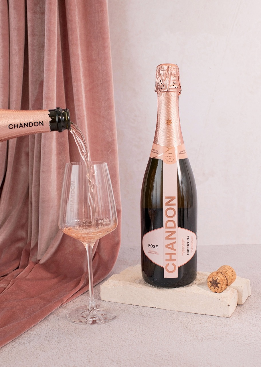 Imagen para Personaliza Regalo con Vino Espumoso y Botanas - 4