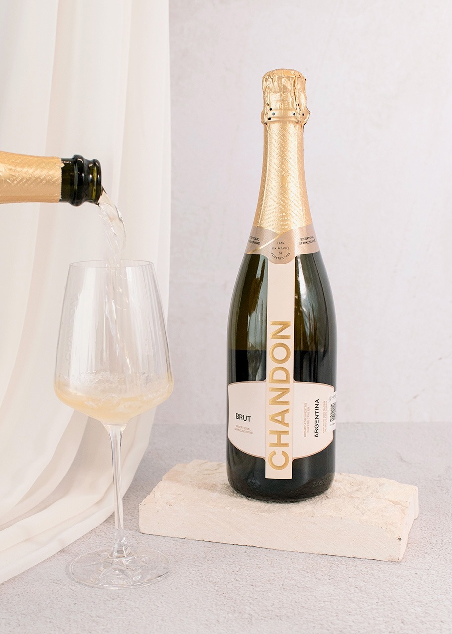 Imagen para Personaliza Regalo con Vino Espumoso y Botanas - 4