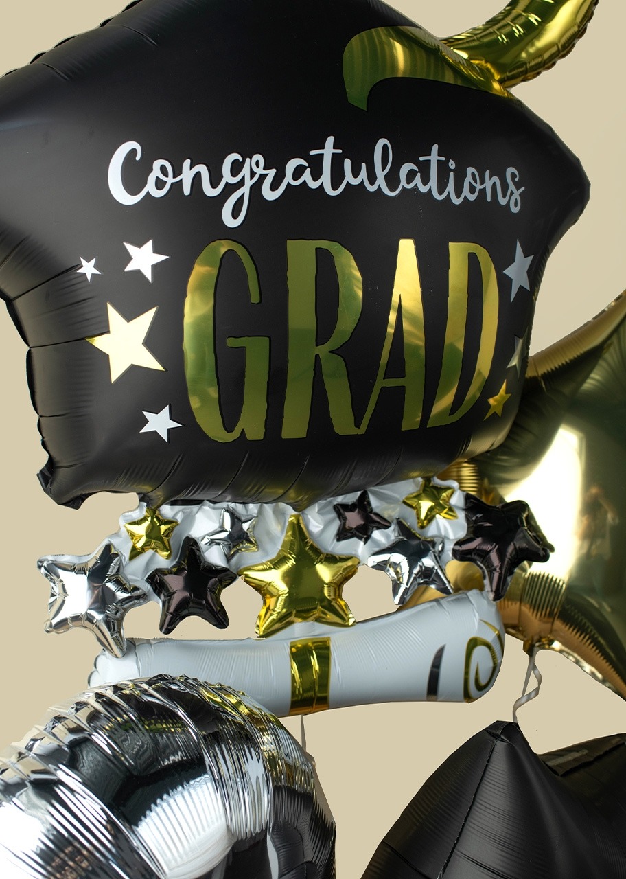 Imagen para Arreglo de Globos con Figura de Birrete - 2