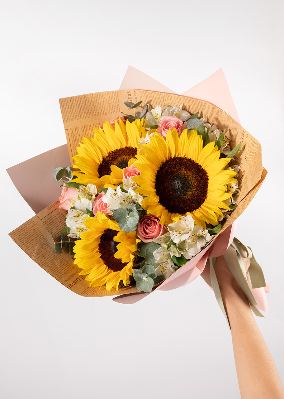 Imagen para Ramo con Girasoles y Rosas - 2