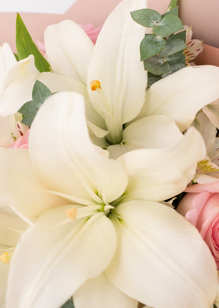 Imagen para Ramo con Rosas y Lilys - 4