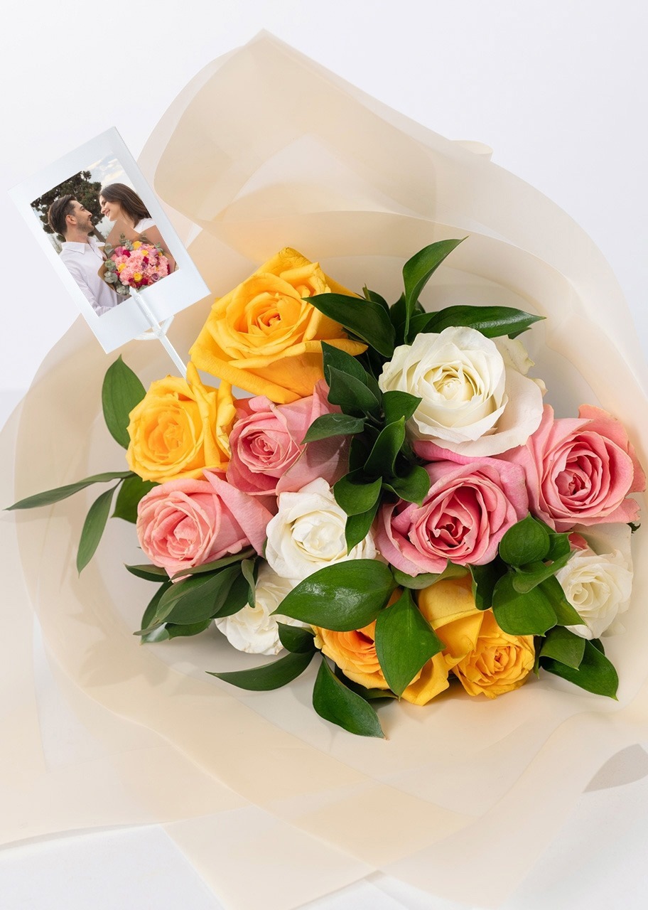 Imagen para Ramo de 12 Rosas con Mini Foto - 3