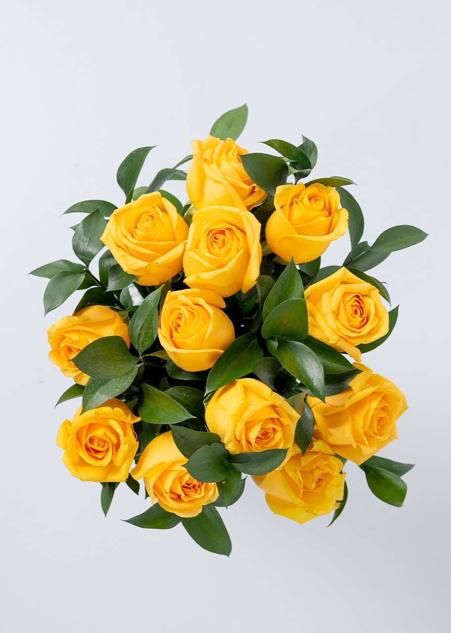 Imagen para Sus Flores Amarillas con 12 Rosas - 3