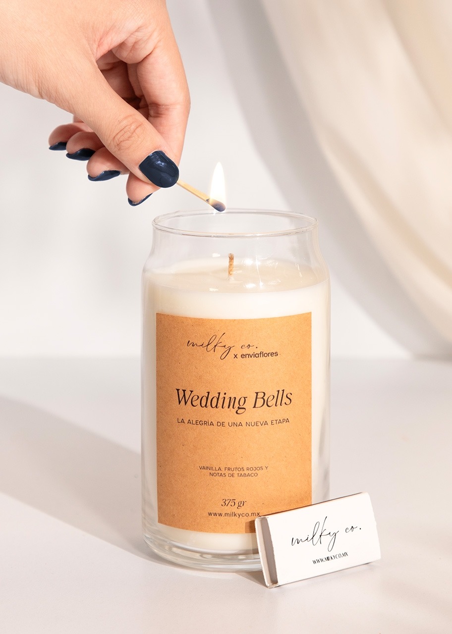 Imagen para Vela Milky Co. "Wedding Bells" 375 ml - 3