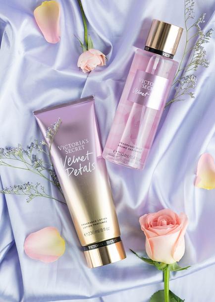Victoria's Secret Crema y Body Velvet Petals