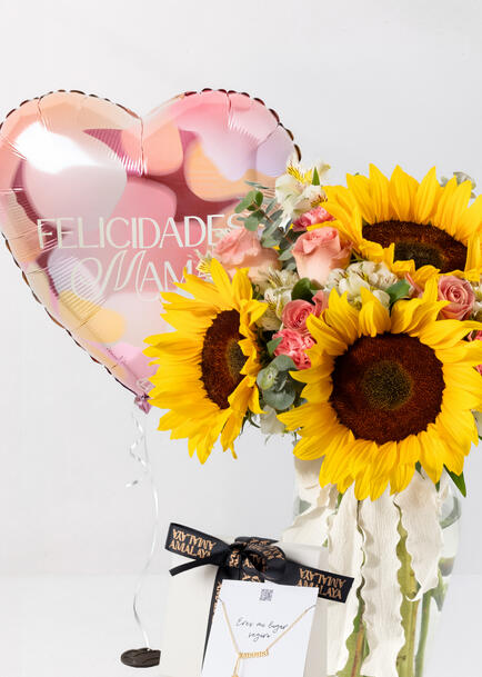 Combo Abrazo Floral: Girasoles con Rosas, Globo y Collar "Siempre conmigo"