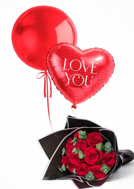 Amor con Ramo de Rosas Rojas y Globos