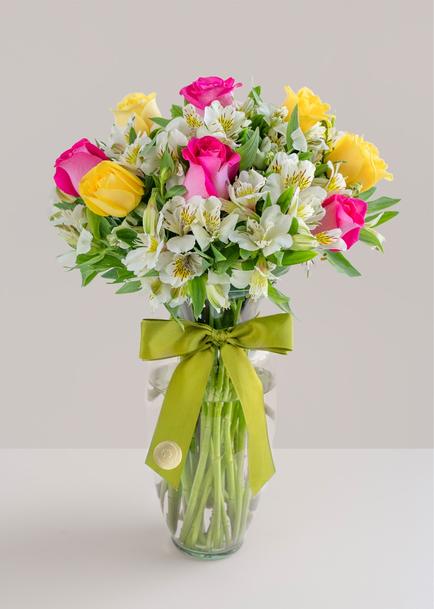 8 Rosas de Colores y Alstroemerias