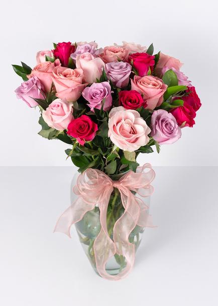 Arreglo Romántico de 24 Rosas