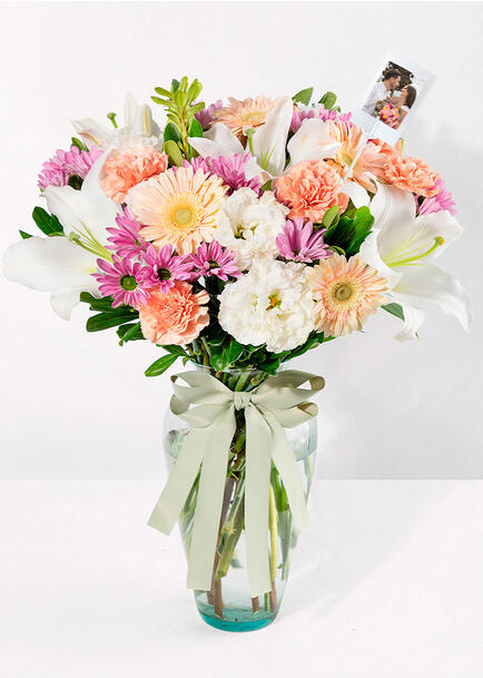 Arreglo de Gerberas y Margaritas Lila con Mini Foto