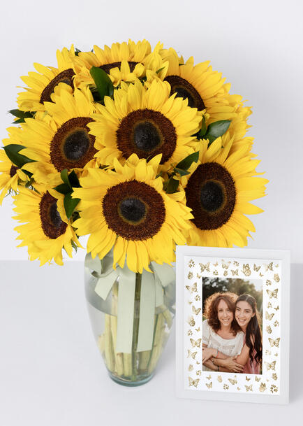 Arreglo de Girasoles con Marco Personalizado Mam&aacute;